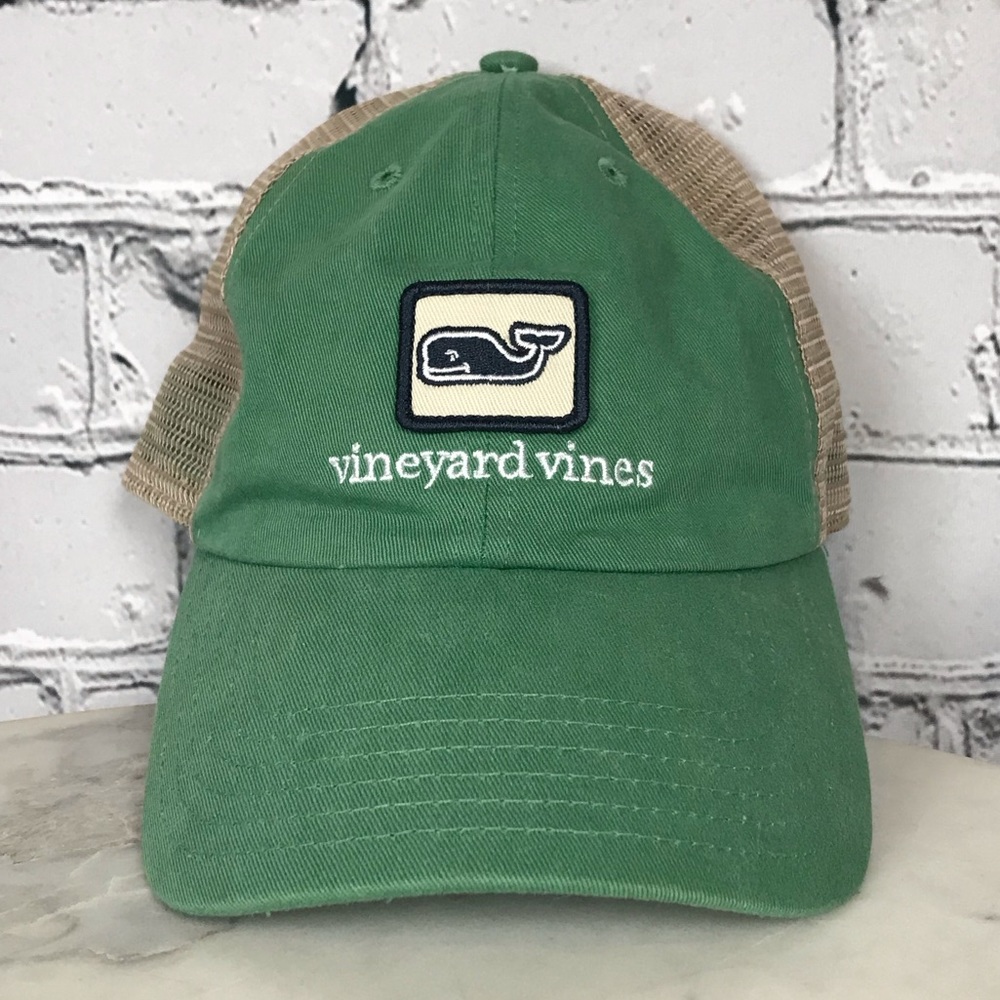 Vineyard Vines Adult One Size Mesh Cap Whale Patch Outdoor Green Trucker Hat